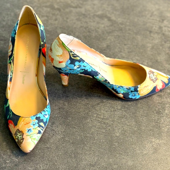 Loeffler Randall size 7.5 - Picture 1 of 5